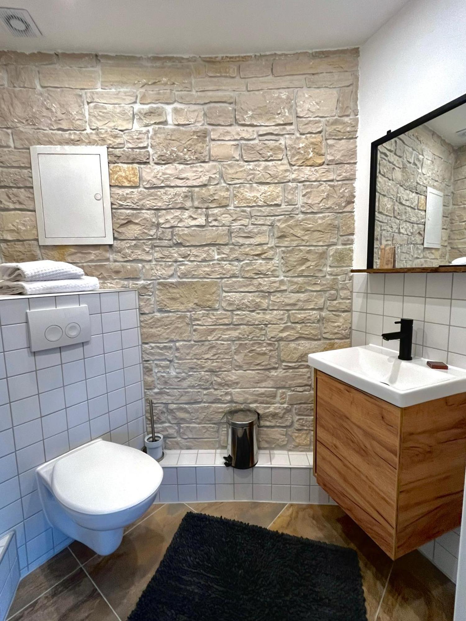Zur Alten Stadtkellerei 3* Leipzig